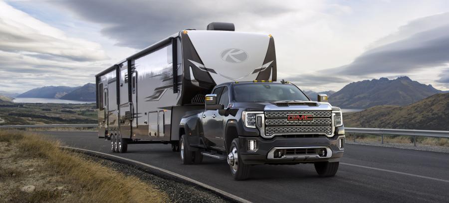  GMC Sierra 3500 HD Denali Crew Cab 2019 года  (фото 4 из 12)